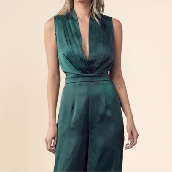 Chic Emerald Satin Jumpsuit - Picture 2 of 6